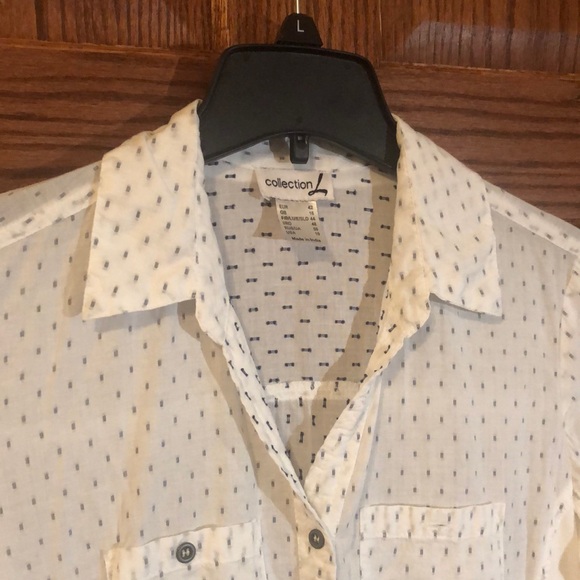 Collective Concepts White Button-Up Blouse - Picture 5 of 12